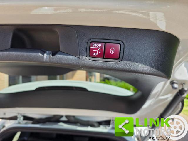 MERCEDES-BENZ EQB usata, con Specchietti laterali elettrici