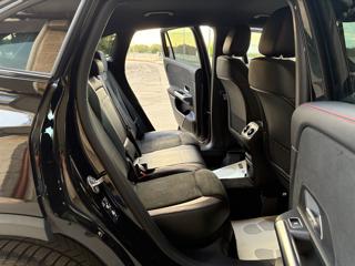 MERCEDES-BENZ GLA 180 usata, con Controllo automatico clima