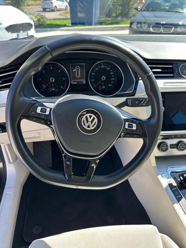 VOLKSWAGEN Passat Variant usata, con Filtro antiparticolato