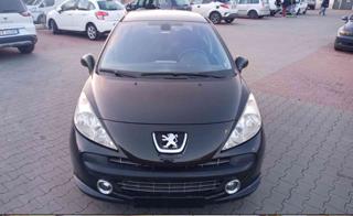 PEUGEOT 207 1.6 HDi 110CV 5p. Féline