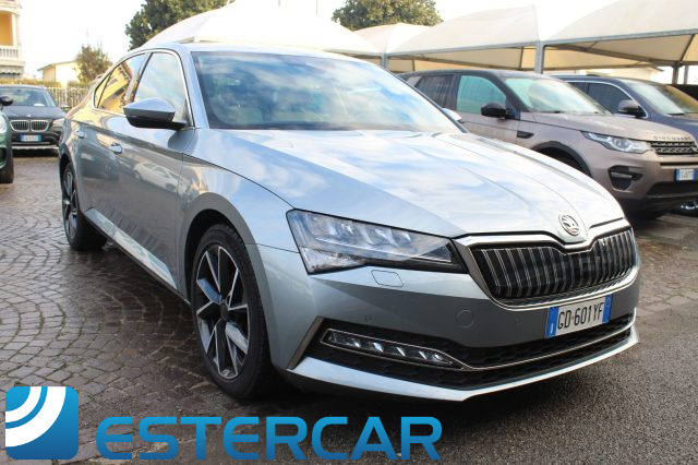 SKODA Superb usata, con Autoradio