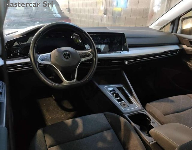 VOLKSWAGEN Golf Variant usata, con Autoradio