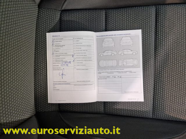 VOLKSWAGEN Golf usata 32