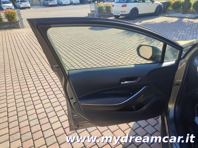 TOYOTA Corolla usata, con Airbag testa