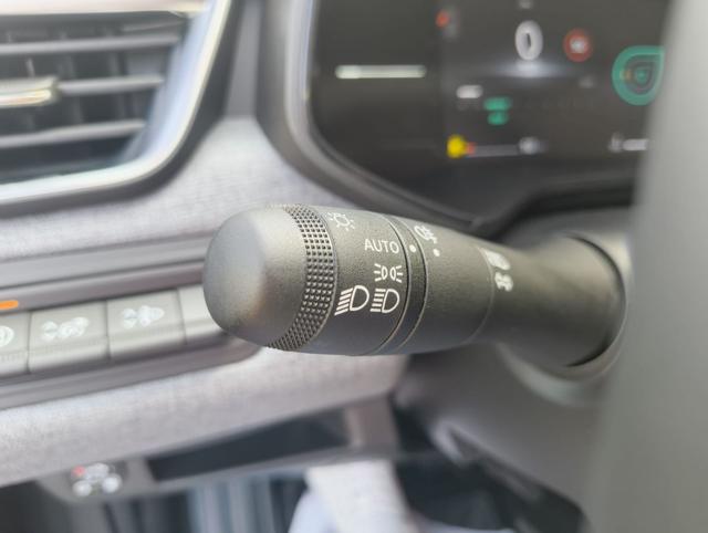RENAULT Clio usata, con Cruise Control