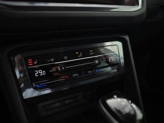VOLKSWAGEN Tiguan usata, con Specchietti laterali elettrici