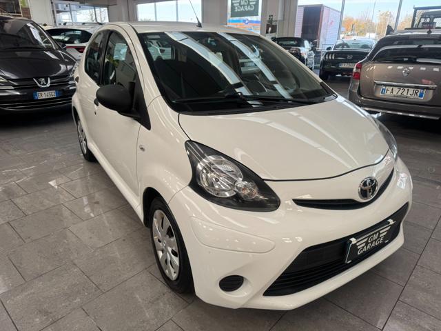 TOYOTA Aygo usata, con Boardcomputer
