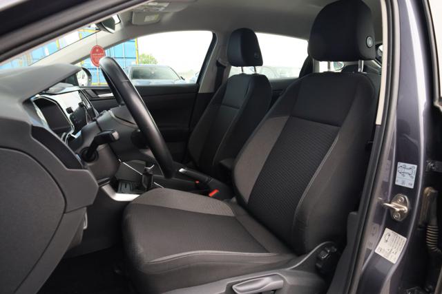 VOLKSWAGEN Taigo usata, con Autoradio