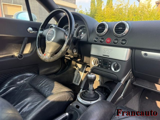 AUDI TT usata, con Autoradio
