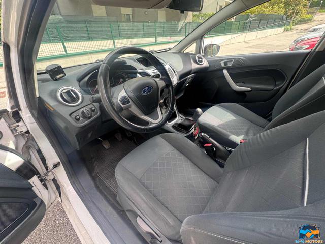 FORD Fiesta usata, con ESP