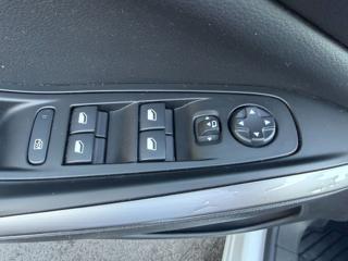OPEL Grandland usata, con USB