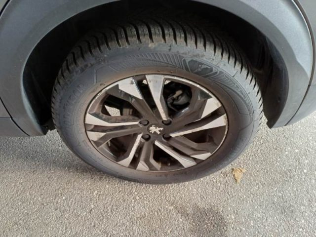 PEUGEOT 2008 usata, con Sensore di pioggia