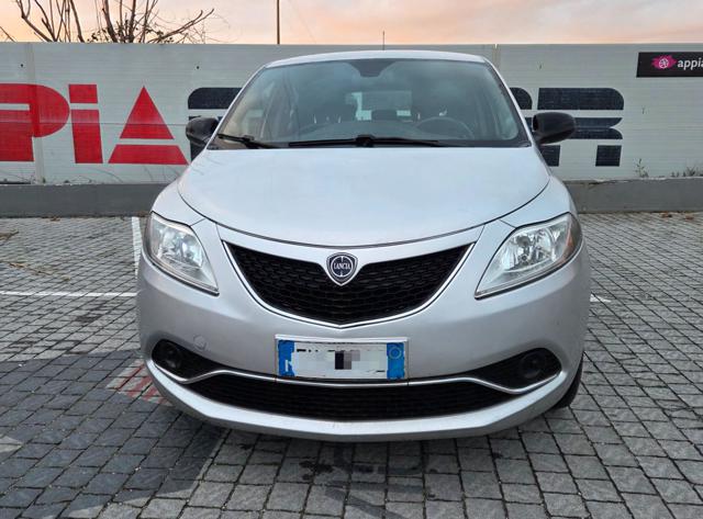 LANCIA Ypsilon usata, con Airbag