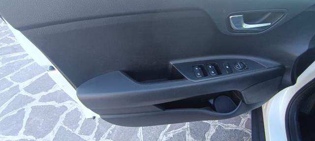 KIA Stonic usata, con Fendinebbia
