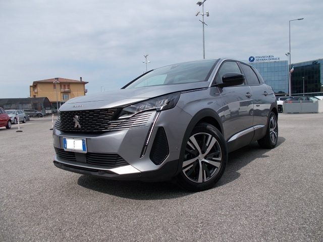 PEUGEOT 3008 usata, con Airbag
