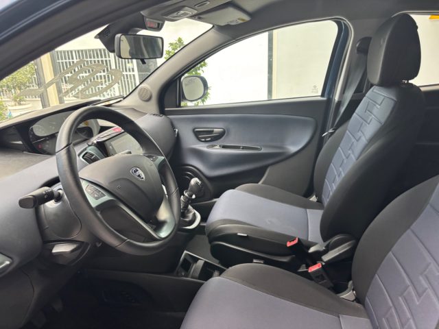 LANCIA Ypsilon usata, con Luci diurne