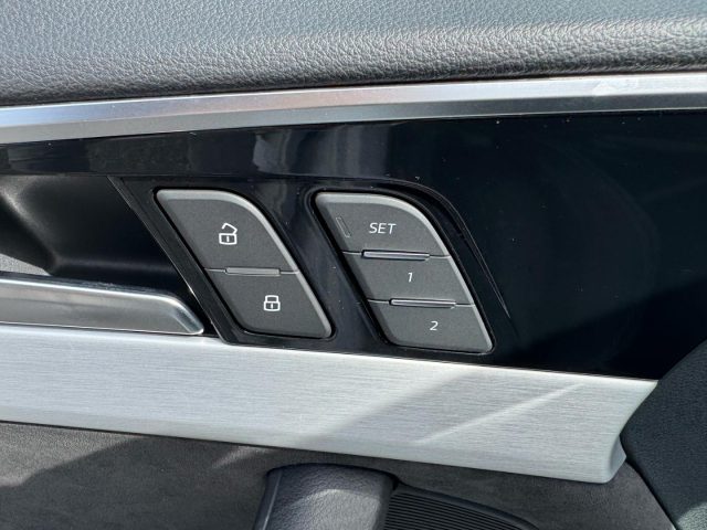 AUDI A4 usata, con Autoradio digitale