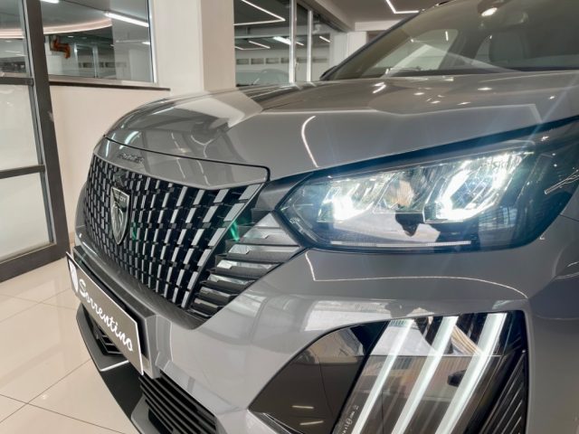 PEUGEOT 2008 usata, con Autoradio
