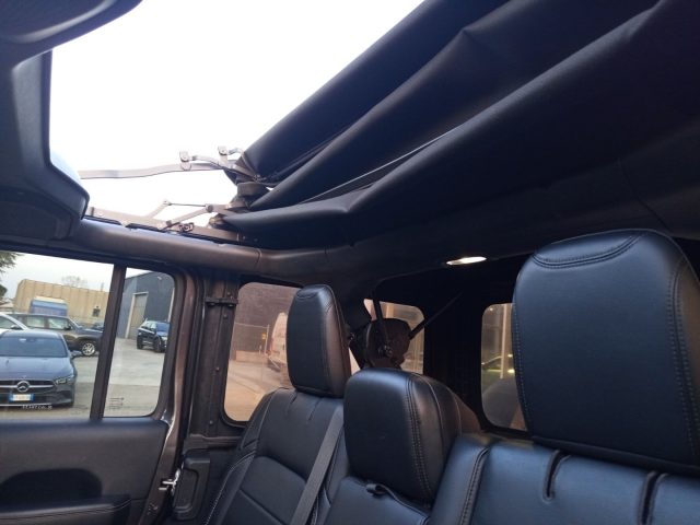 JEEP Wrangler usata, con Sensori di parcheggio posteriori