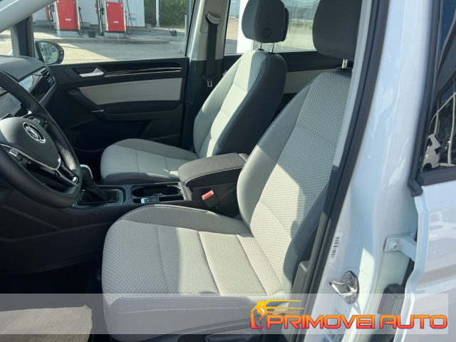VOLKSWAGEN Touran usata, con Airbag