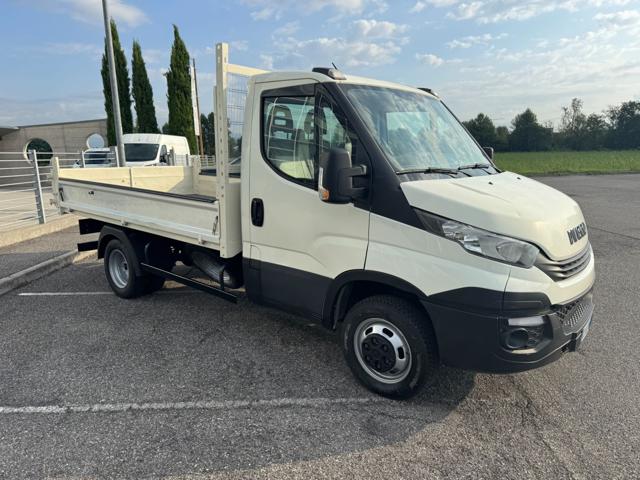 IVECO Daily usata, con Alzacristalli elettrici
