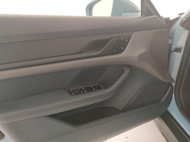 PORSCHE Taycan usata, con Controllo automatico clima