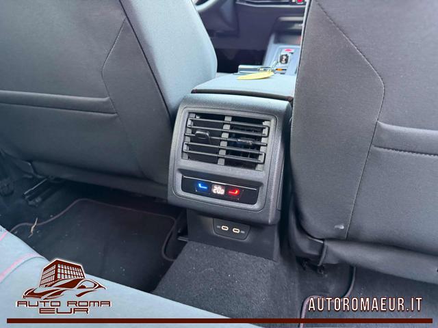 VOLKSWAGEN Golf GTI usata, con Park Distance Control