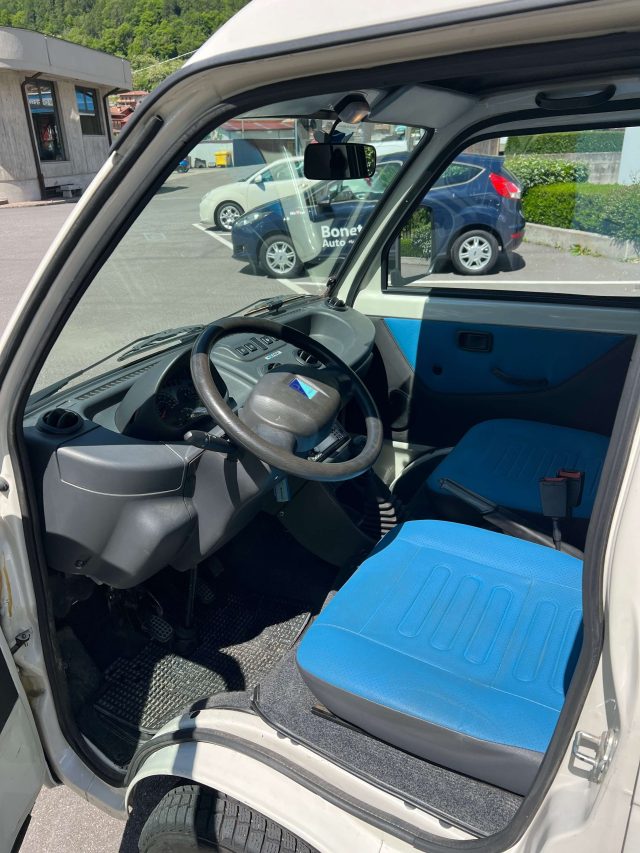 PIAGGIO Porter usata, con MP3