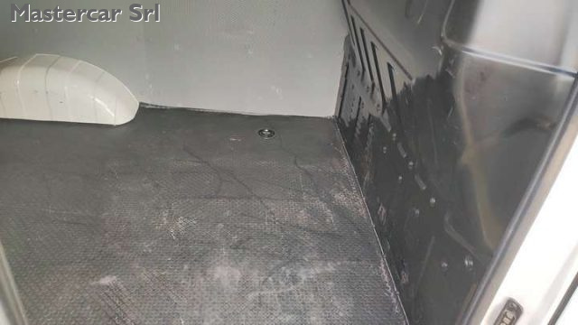 MAXUS eDeliver 3 usata, con Chiusura centralizzata