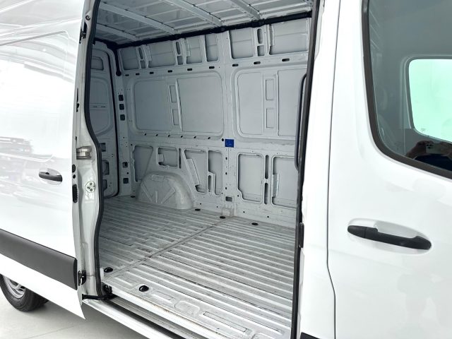 MERCEDES-BENZ Sprinter usata, con USB
