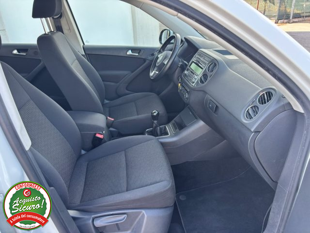 VOLKSWAGEN Tiguan usata, con Autoradio