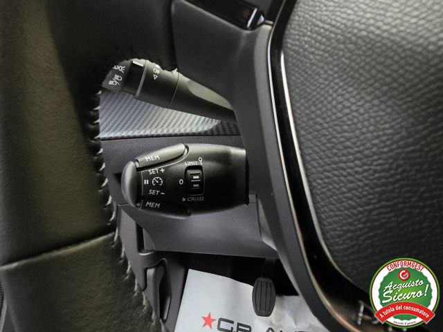 PEUGEOT 2008 usata, con Specchietti laterali elettrici
