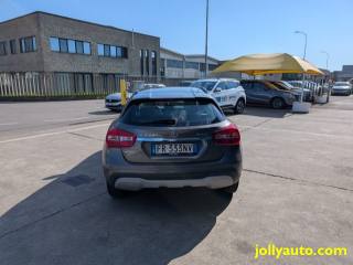 MERCEDES-BENZ GLA 220 usata, con Autoradio