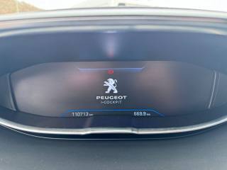 PEUGEOT 5008 usata, con Fendinebbia