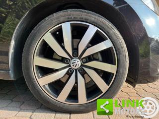 VOLKSWAGEN Touran usata, con Touch screen