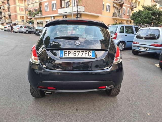 LANCIA Ypsilon usata, con Autoradio