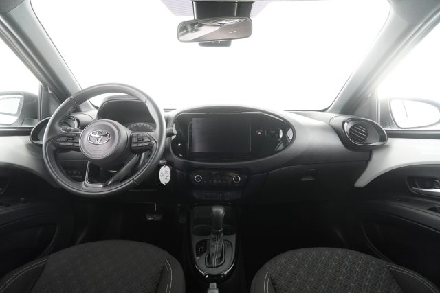 TOYOTA Aygo X usata 4