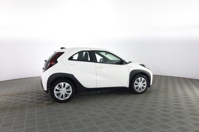 TOYOTA Aygo X usata 2