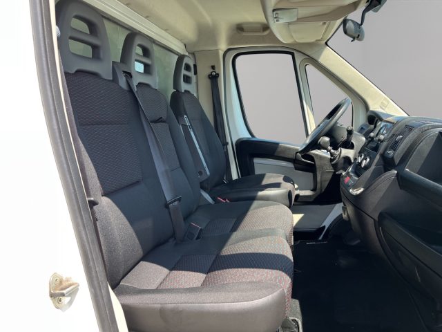 PEUGEOT Boxer usata, con Bracciolo