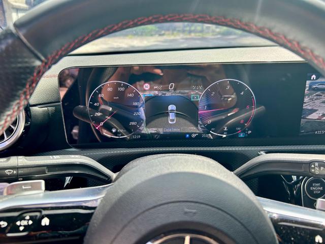 MERCEDES-BENZ CLA 220 usata, con Sistema di navigazione