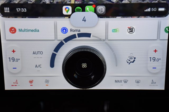 FORD Mustang Mach-E usata, con Fari LED