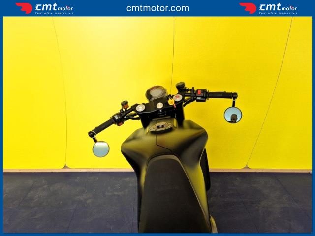 HUSQVARNA Vitpilen 701 usata 10