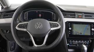 VOLKSWAGEN Passat Variant usata, con USB