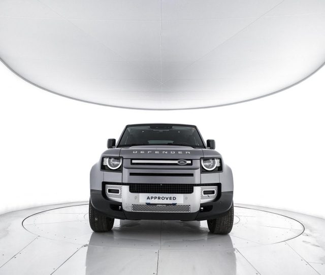 LAND ROVER Defender usata 6