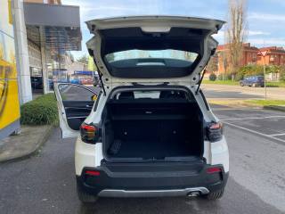 JEEP Avenger usata, con USB