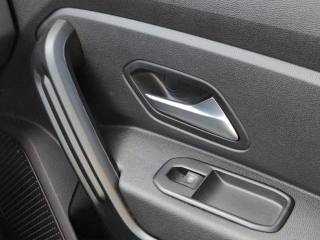 DACIA Duster usata, con USB