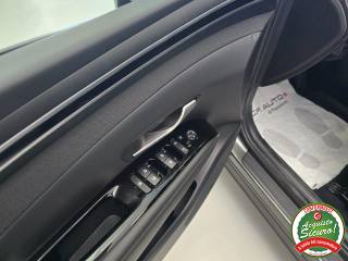 HYUNDAI Tucson usata, con Airbag testa