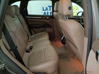 PORSCHE Cayenne usata, con Portellone posteriore elettrico