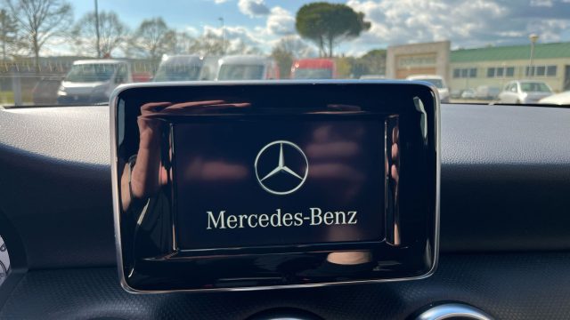 MERCEDES-BENZ A 180 usata, con Sistema di navigazione