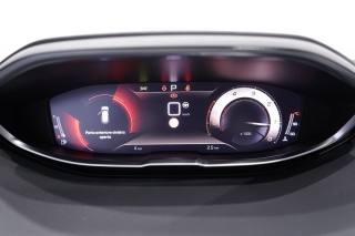 PEUGEOT 3008 usata, con Volante multifunzione